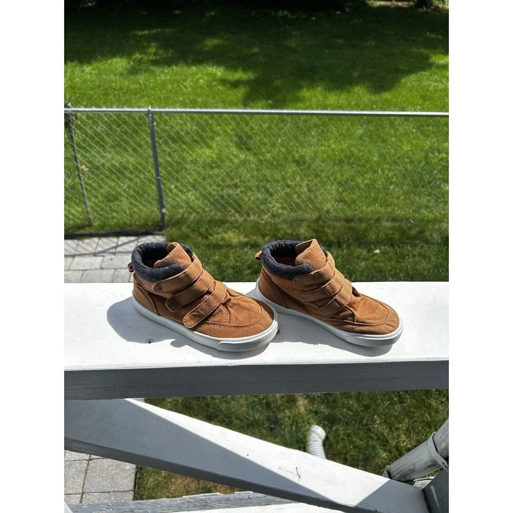 Kids Brown High Top Sneakers Size 11 Hook-and-Loop Straps 1994